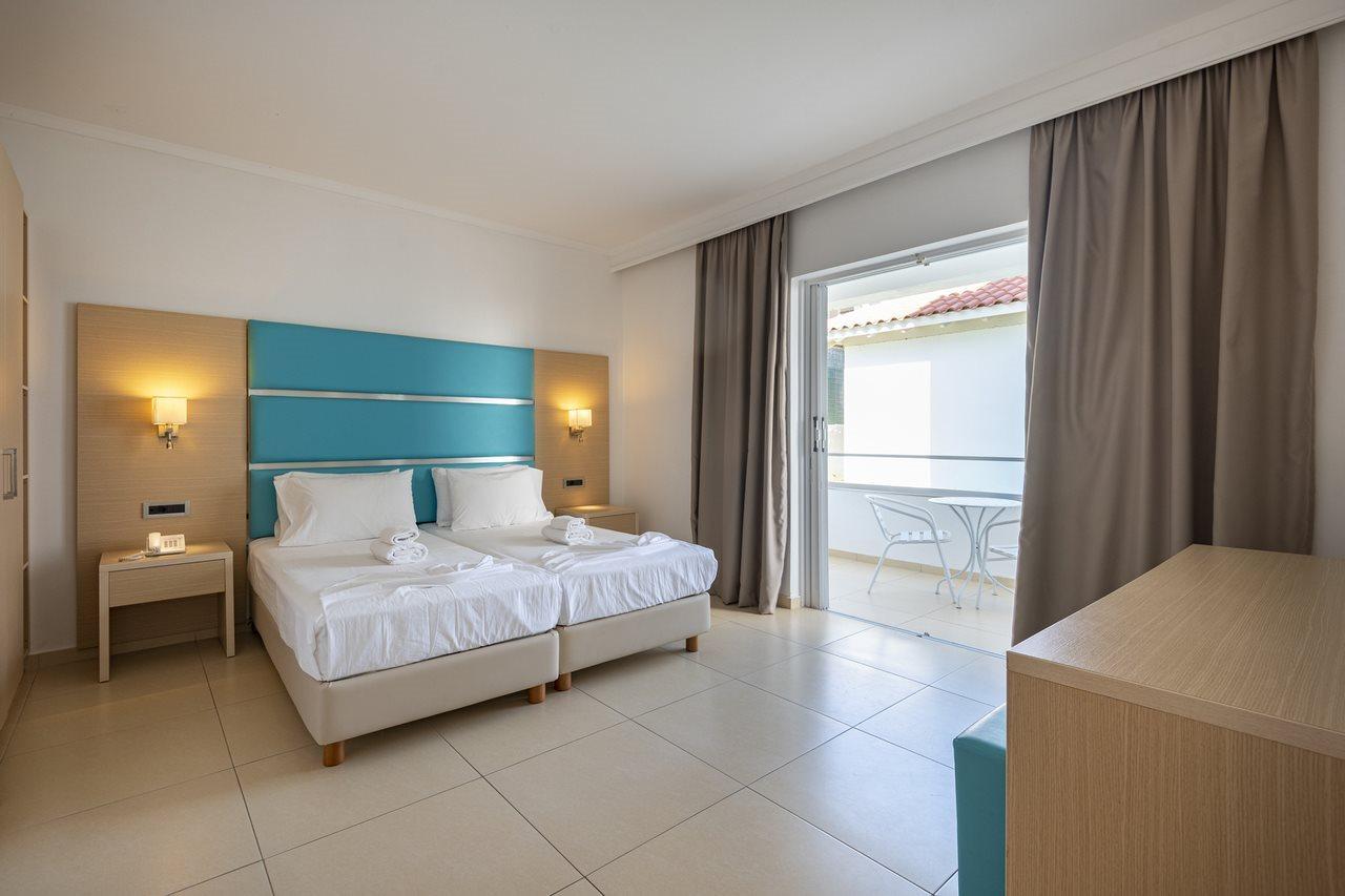 Aegean Blu Hotel & Apartments コス・タウン エクステリア 写真