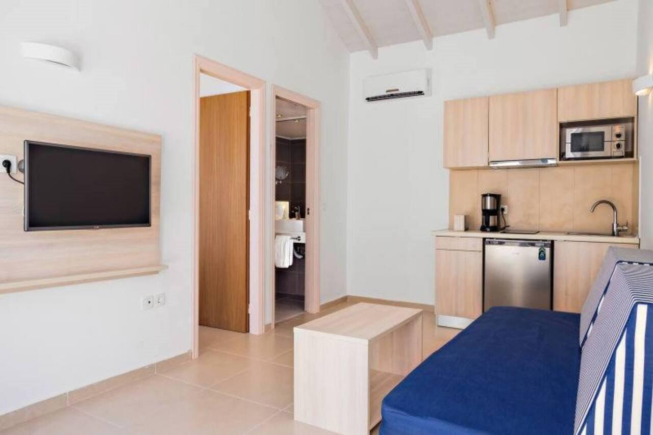 Aegean Blu Hotel & Apartments コス・タウン エクステリア 写真