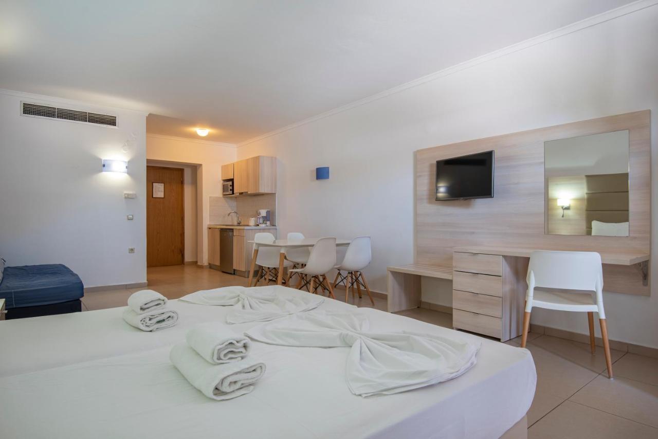 Aegean Blu Hotel & Apartments コス・タウン エクステリア 写真